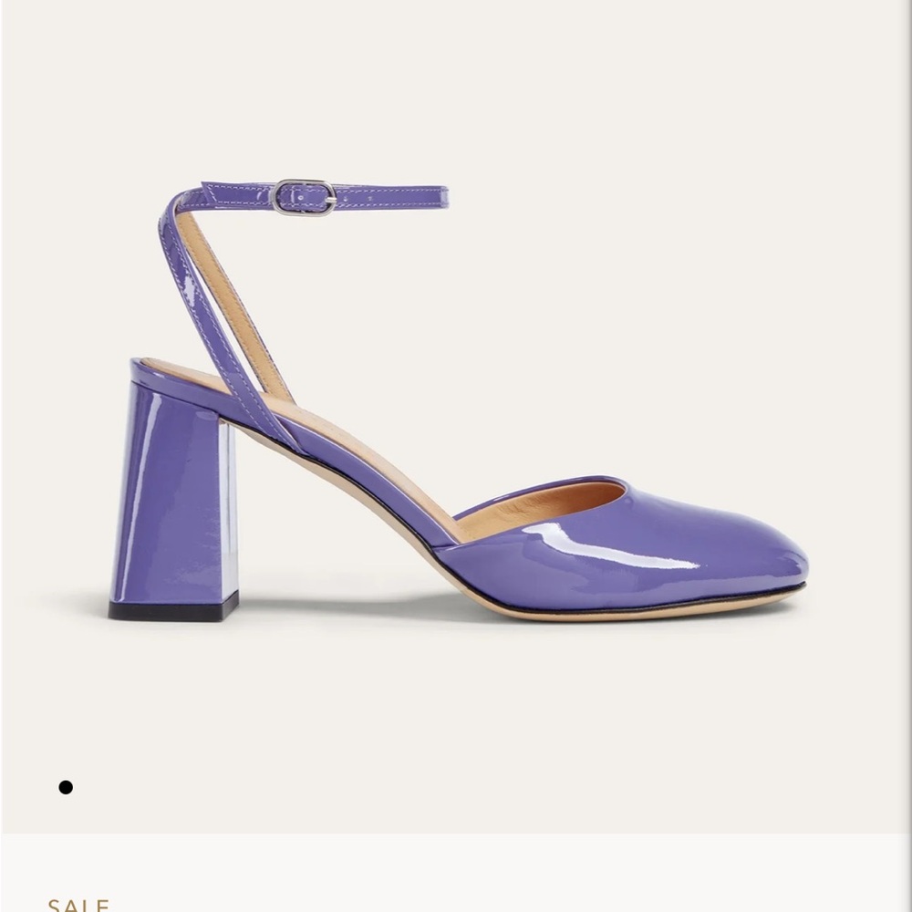 Dear Frances Harlow pumps in a beautiful purple color. EUC worn once. Size 40